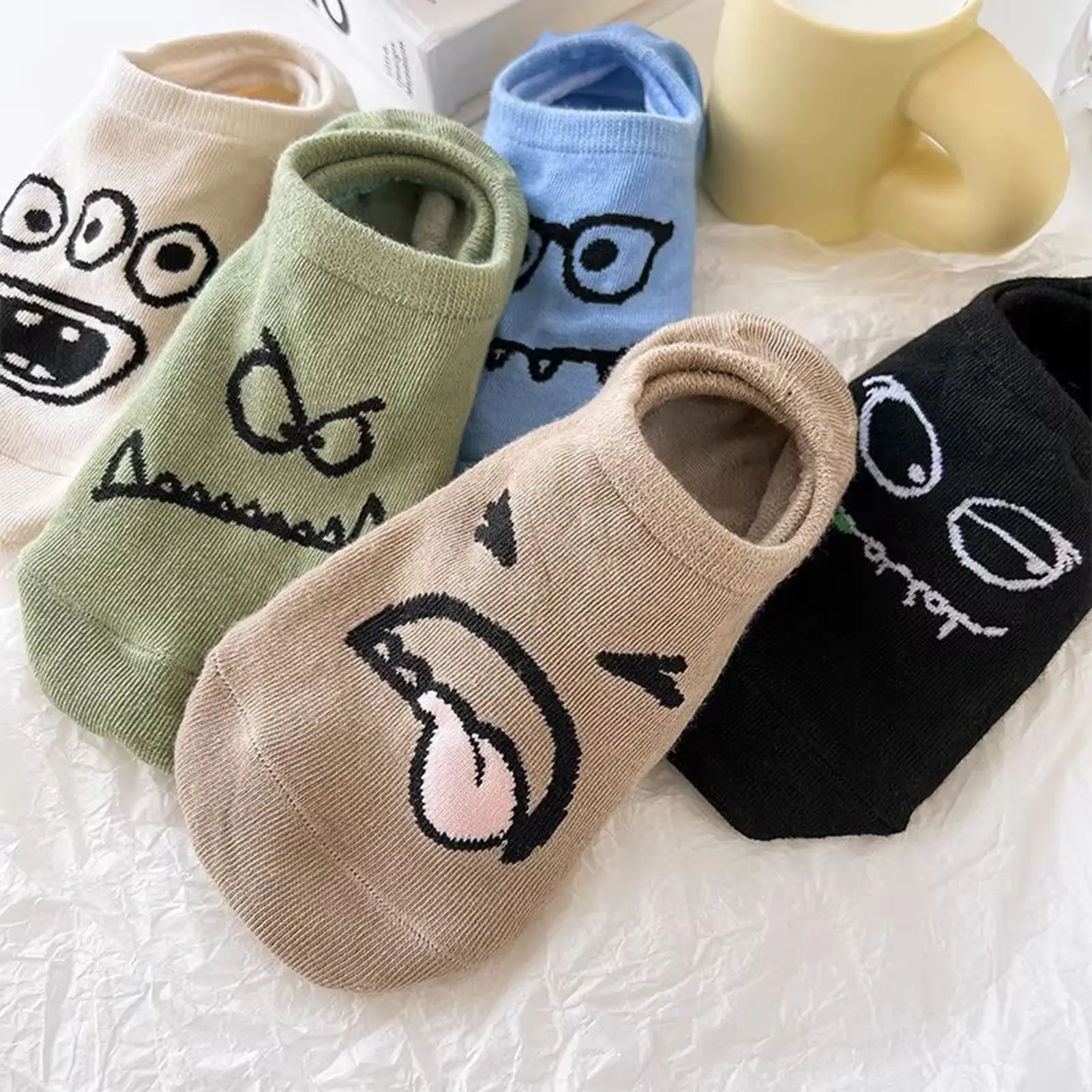 15 pairs 5 pairs of socks cartoon funny expressions boat socks Men women's spring and summer thin invisible cute socks ﻿