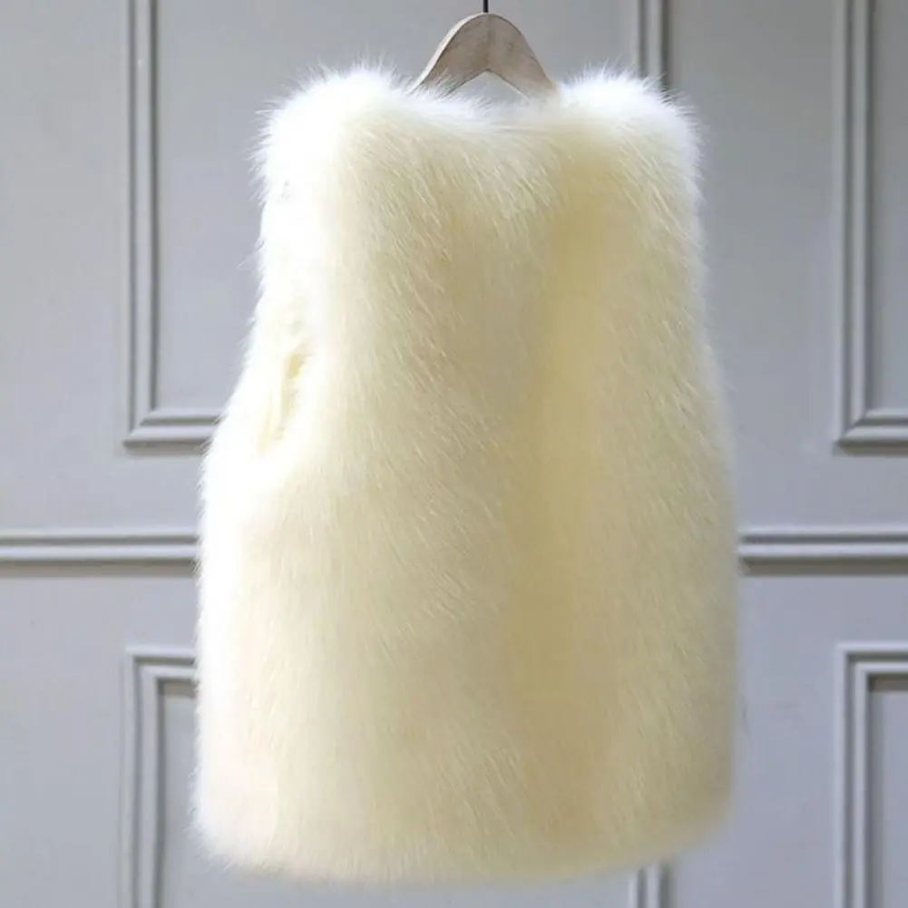 2023 New Winter Female Fox Fur Vest Coat Winter Warm White Black Gray Fur Vest Jacket Large Size 2XL Sleeveless Coat