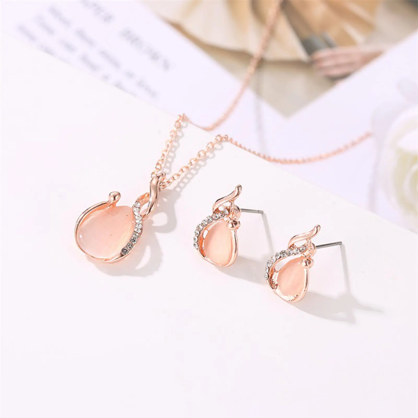 Trendy Pearl Necklace Earrings Set for Women's Neck Chain 2021 Trend Lady Temperament Beads Necklace Jewelry Gift Female