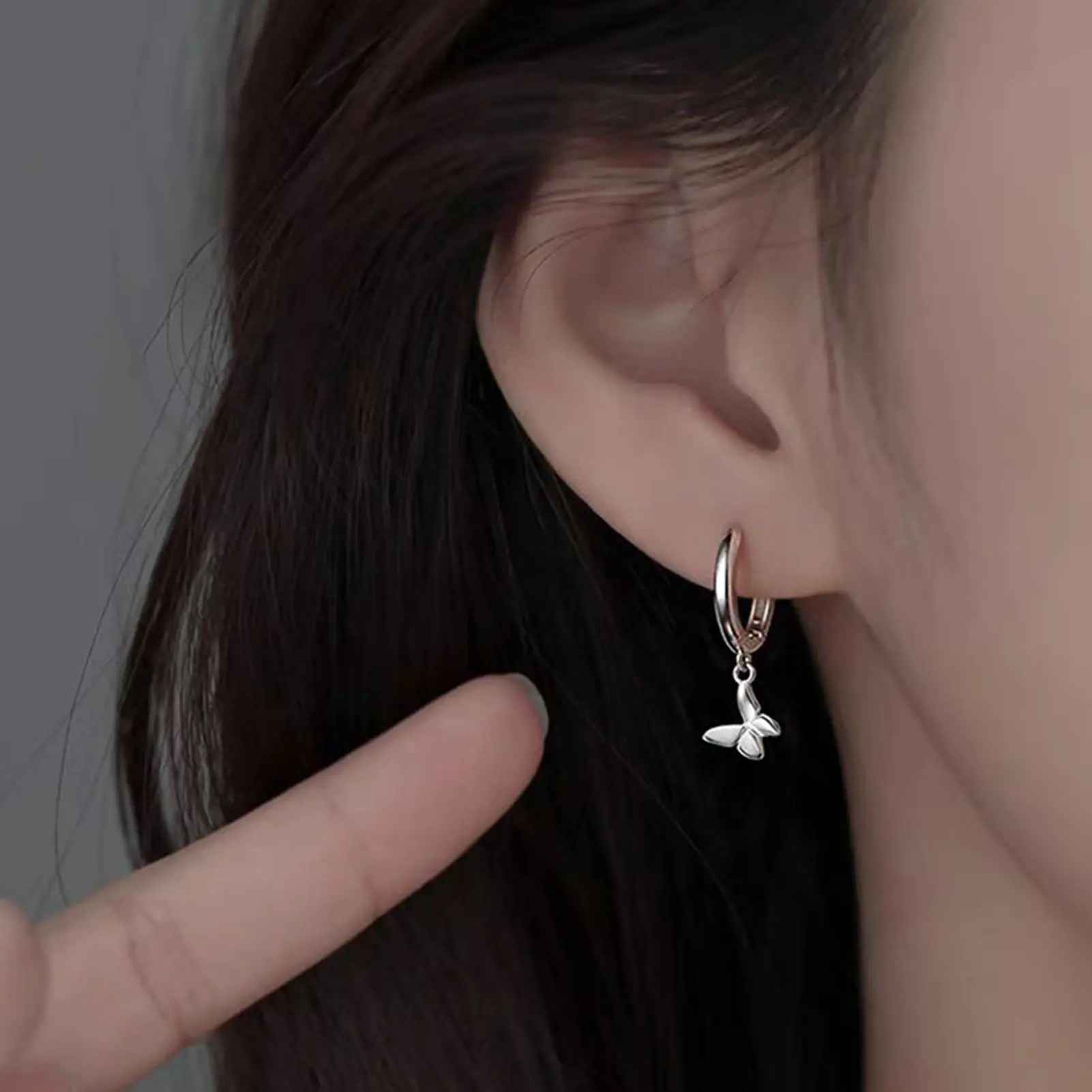 New 925 Sterling Silver Luxury Crystal Zircon Earrings Charms for Woman Cute Engagement Wedding Jewelry Gift