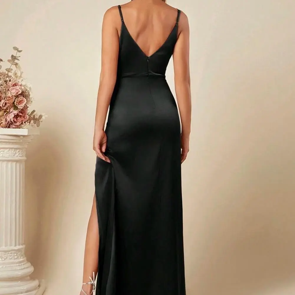 Lightweight Fabric Dress Elegant Satin Spaghetti Strap Mermaid Dress for Women V Neck Ruched Bridesmaid Gown Backless Formal