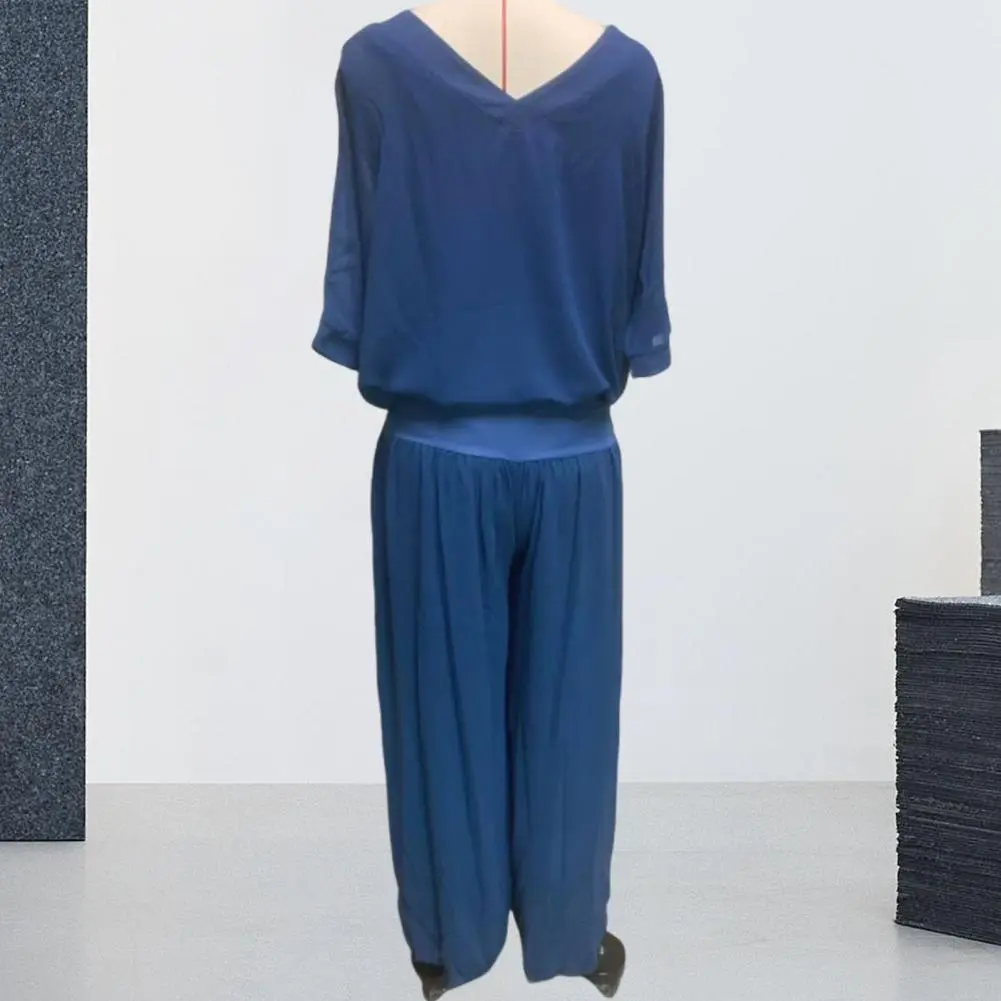 Solid Color Two Piece Chic Women's Chiffon Two Piece Set with V-neck Top Wide Leg Pants Summer Casual Outfit for Loungewear