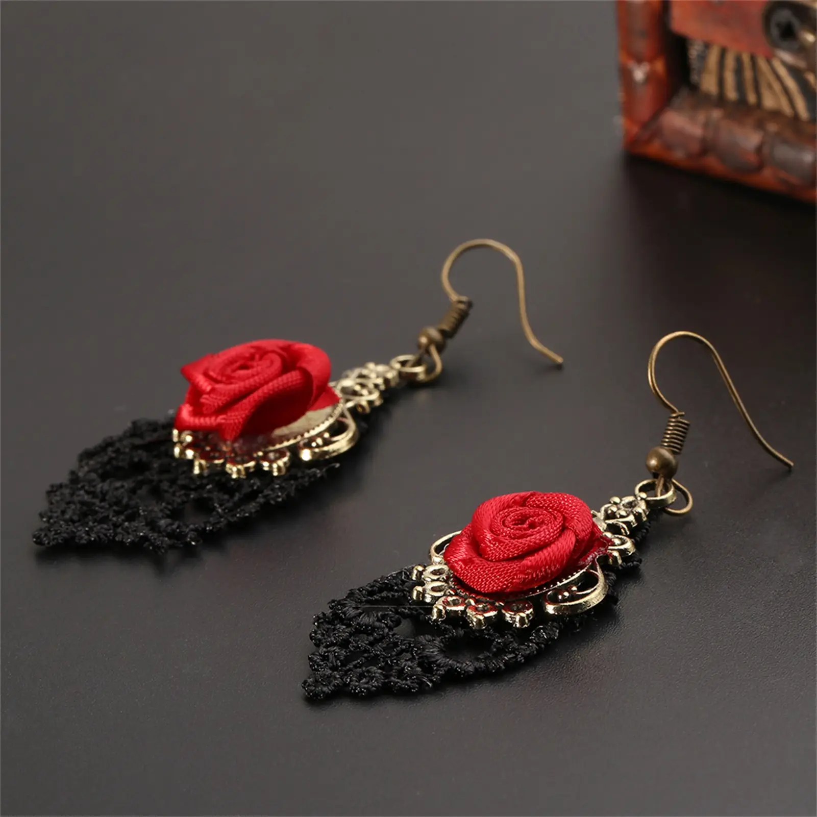 Fashion Jewelry Elegant New Arrival Red Color Rose Design Creative Flower Memorable Heart Pendant Earring For Girfriend
