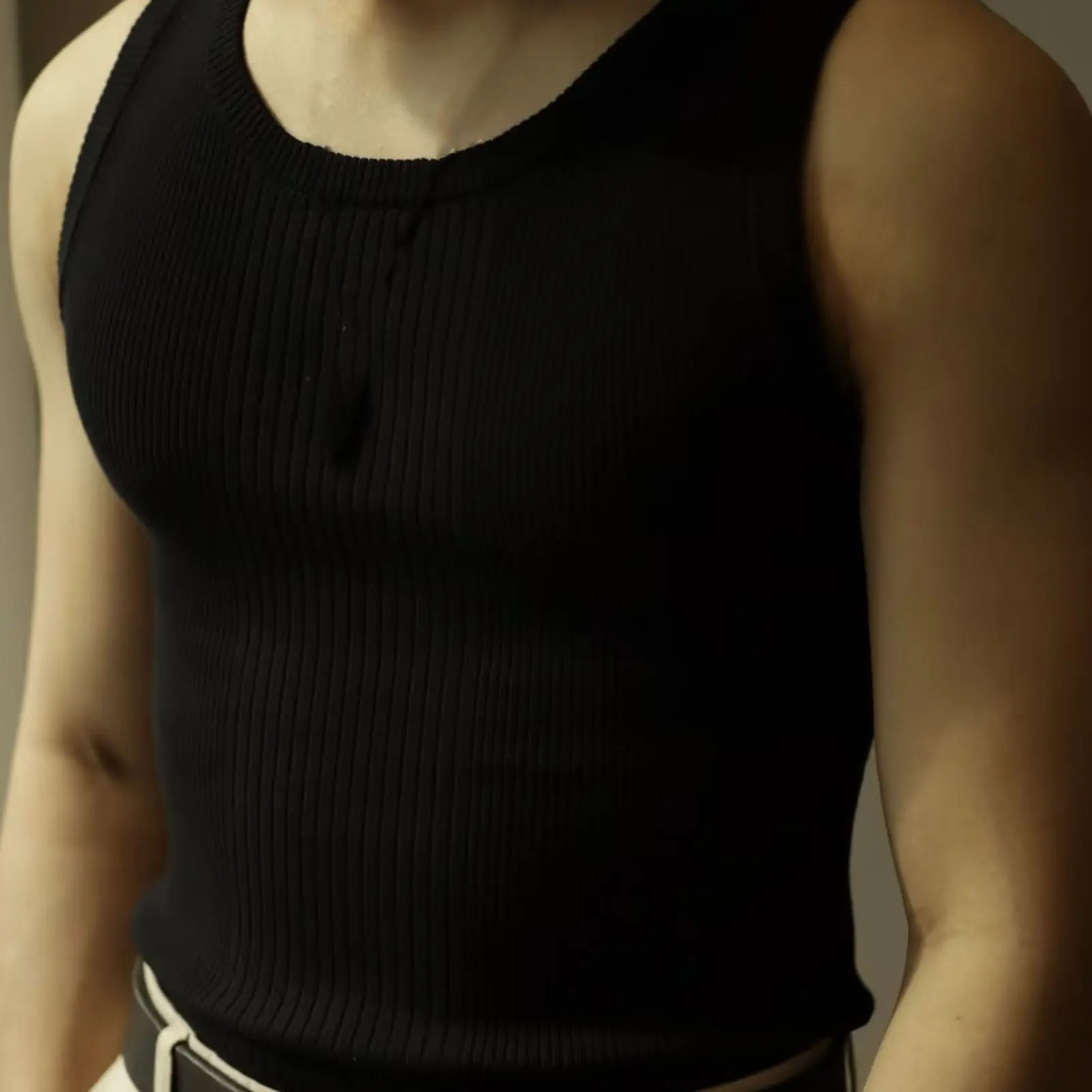 Hollow Out Pullover Tops Men's O-neck Sleeveless Long Sleeve Tops with High Elastic Shoulder Hollow Out Design Solid Color for A