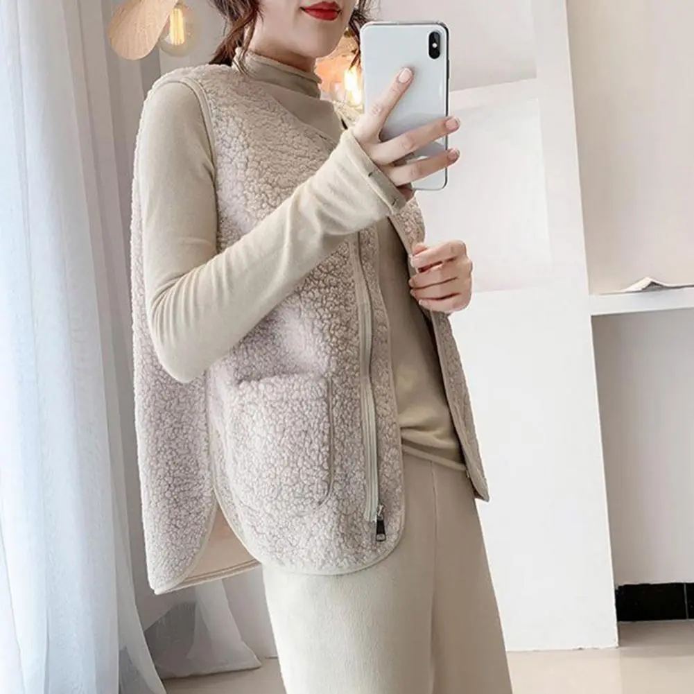 Jacket Stylish Plus Size Fleece Vest with Dual Pockets for Women Cozy Round Neck Waistcoat Ideal for Wear School Travel Spring