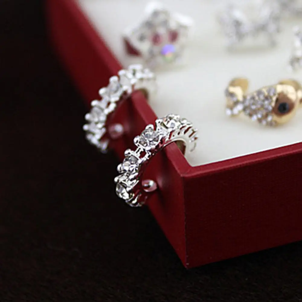 1pc Fashion Exquisite Rhinestone Decor Ear-Clip Ear Cuff earring for Woman Ear 2025 Summer