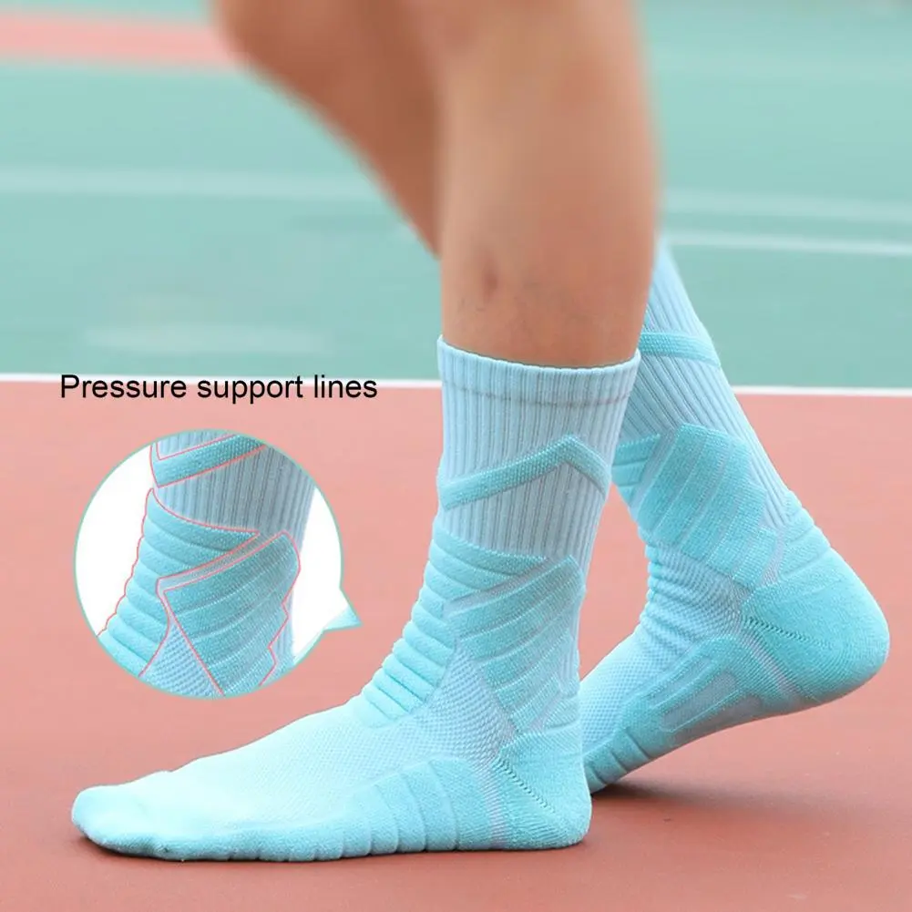 Cotton Socks Breathable Socks Performance Basketball Socks for Men Breathable Athletic Crew for Sports Running Comfortable