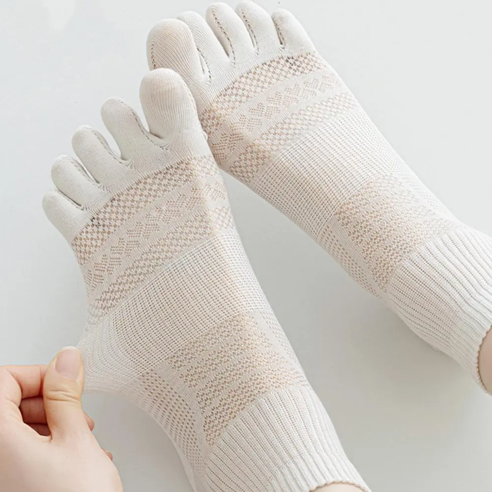 Solid Color Socks Cotton Socks Women's Ultra-thin Breathable Five Finger Socks for Gym Fitness Sweat-absorbent Middle Tube
