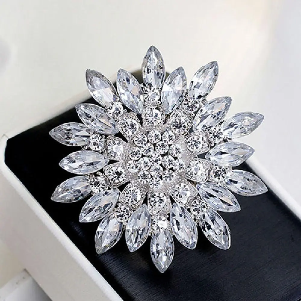 2023 Fashion Crystal Flower Brooch Pin Colorful Rhinestone Brooch Lapel Pins Wedding Party Luxury Jewelry Women Jewelry Gifts