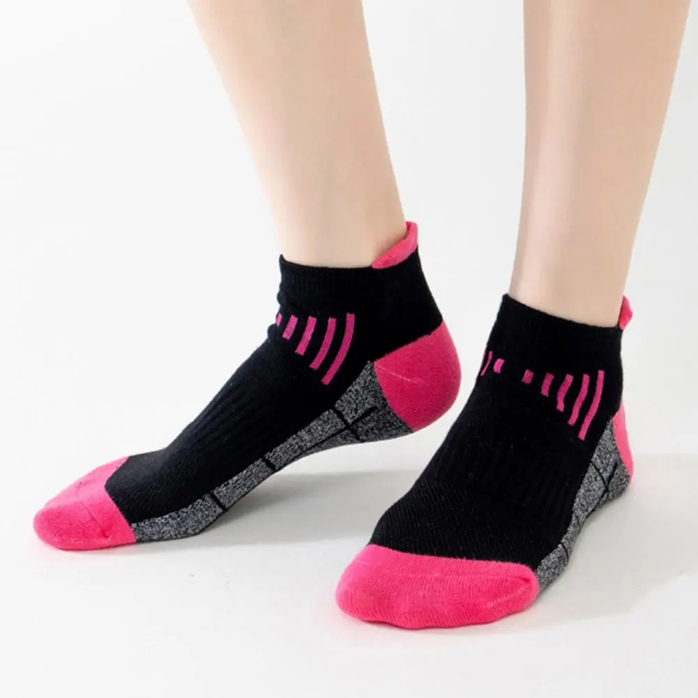 Soft Breathable Socks Contrasting Pattern Socks High Performance Men's Cotton Ankle Socks Bundle Moisture Wicking Athletic