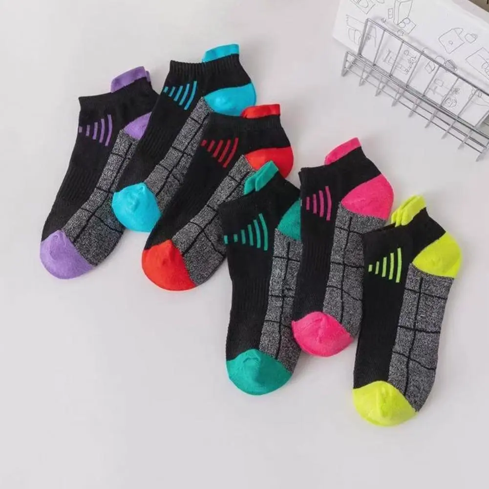 Soft Breathable Socks Contrasting Pattern Socks High Performance Men's Cotton Ankle Socks Bundle Moisture Wicking Athletic