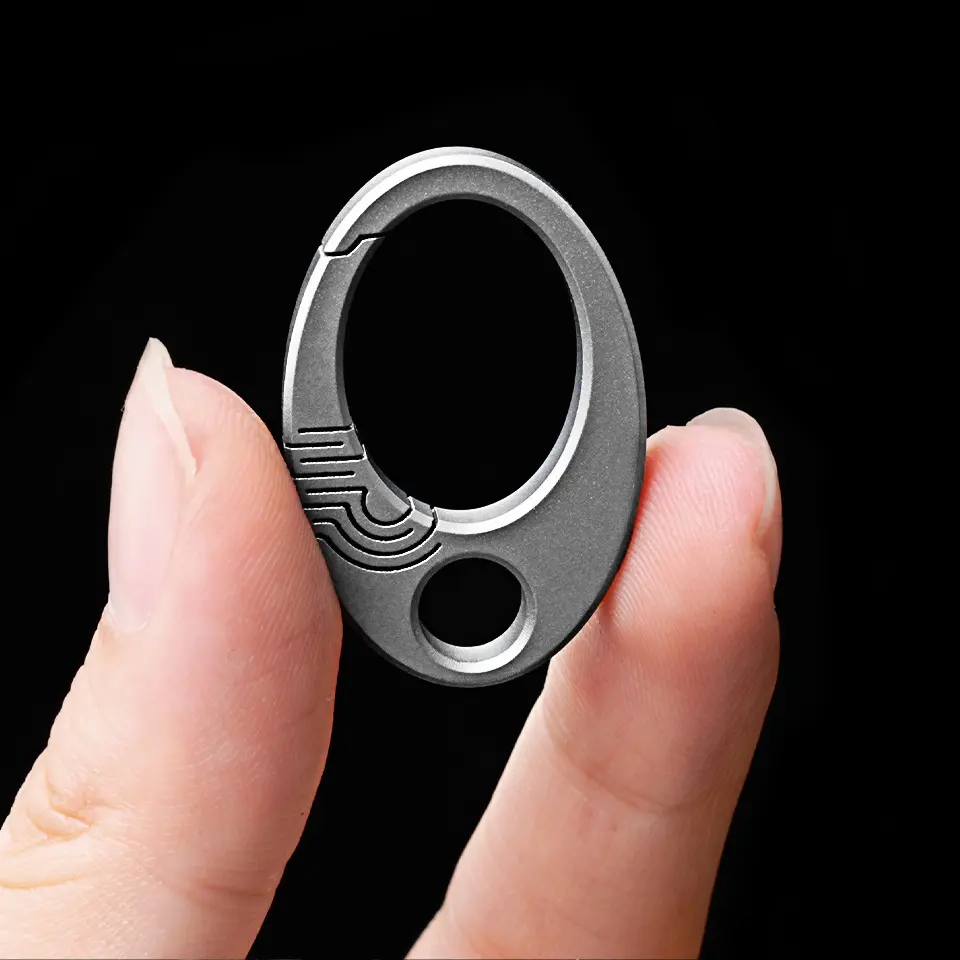 Titanium Alloy Mini Key Chains, Car Key Bag Pendant Key Chains, Multi-Functional Personalized and Creative Key Chains