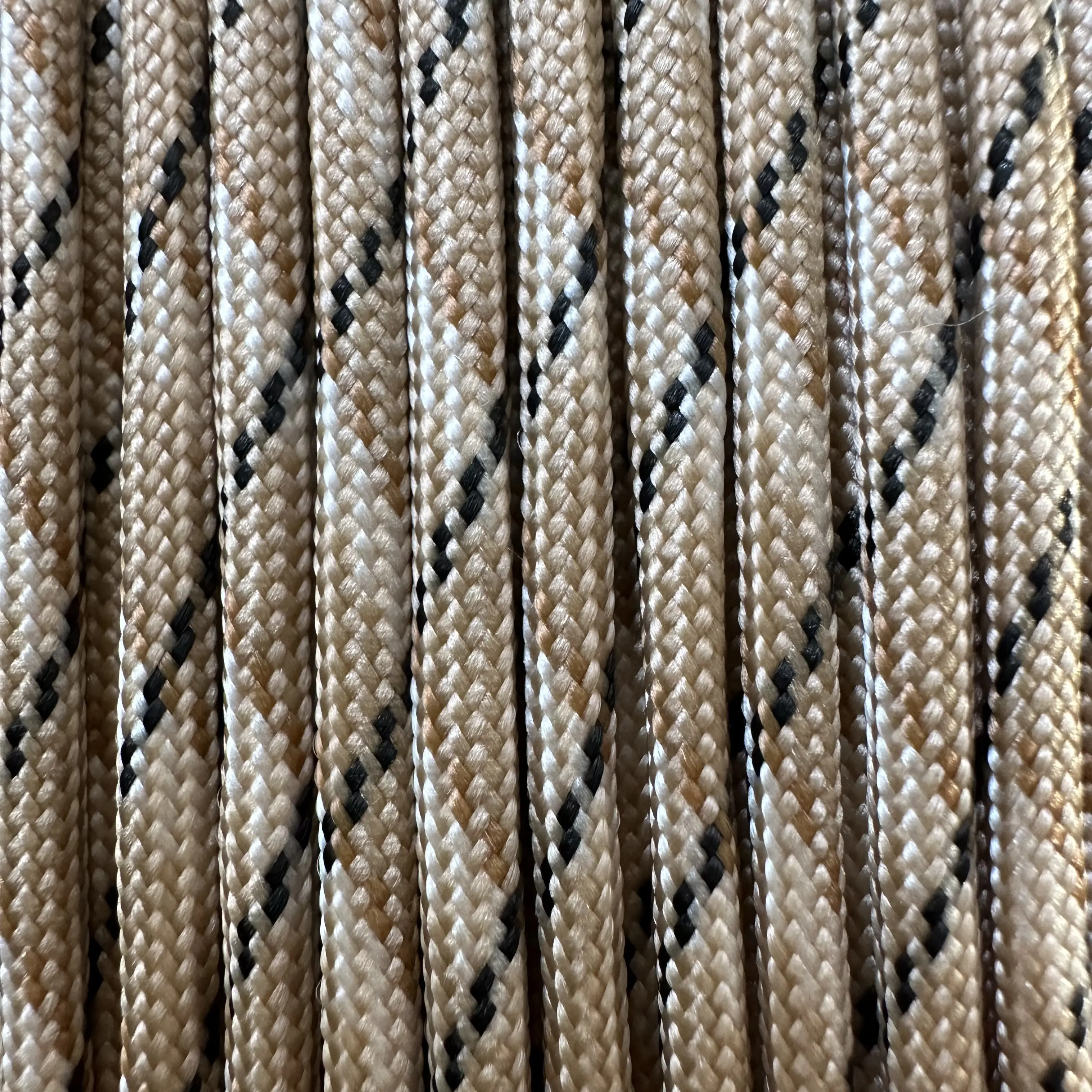 550 Paracord Outdoor Camping 5 15 30 M Dia.4mm For  Survival Lanyard Parachute Rope Hiking Tent Accessories 7 Cores Cord 4 Size