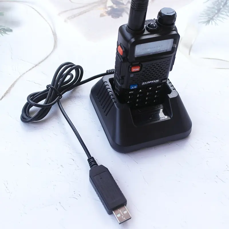Baofeng USB Desktop Base/Car Battery Charger For Baofeng UV5R Series UV82 UV-9RPlus Series Li-ion Charger Radio Accessories