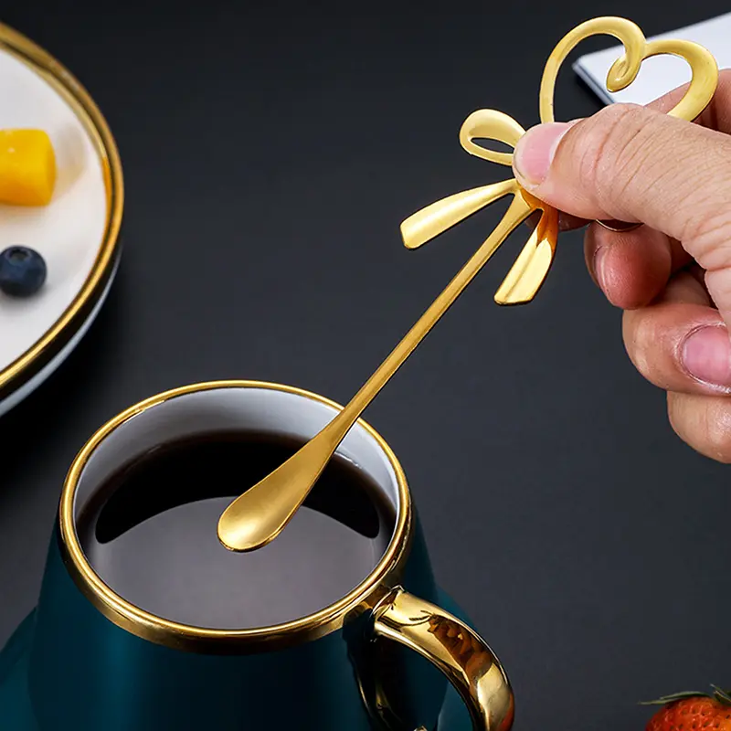 1pc Stainless Steel Coffee Spoon 3D Bow Knot Heart Shaped Mini Spoon Tea Dessert Hanging Gold Silver Spoons Household Flatware