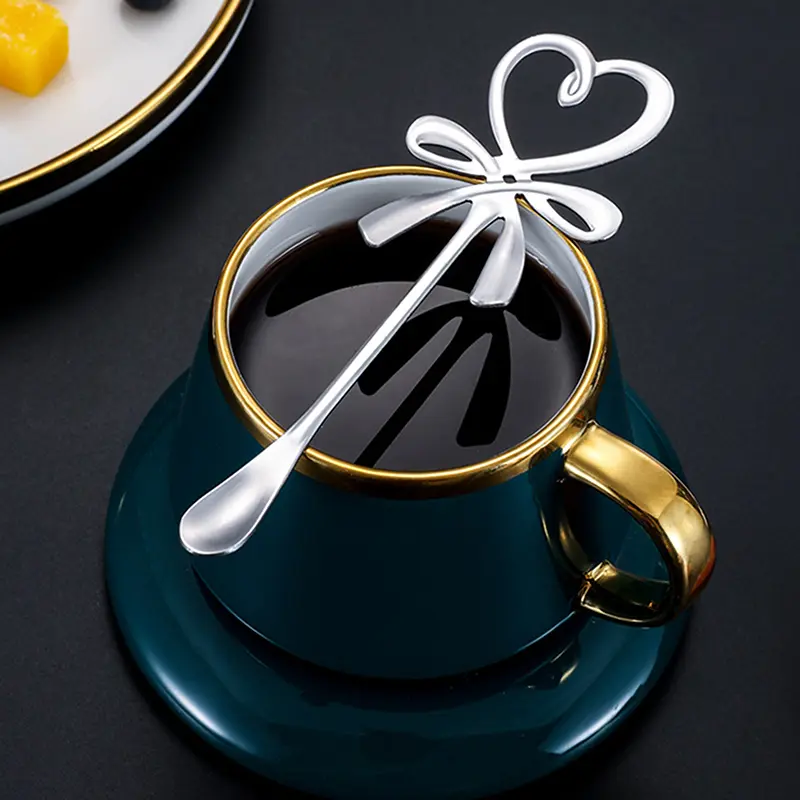 1pc Stainless Steel Coffee Spoon 3D Bow Knot Heart Shaped Mini Spoon Tea Dessert Hanging Gold Silver Spoons Household Flatware
