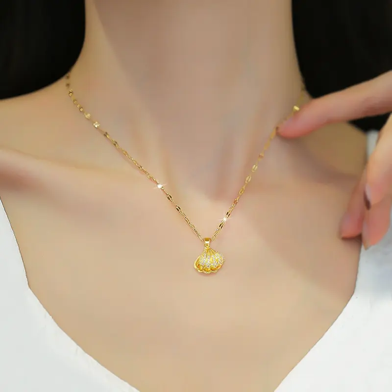 Women's Pearl Necklace With Rhinestone Shell Titanium Pendant Non-Tarnish Metal Jewelry Accessory