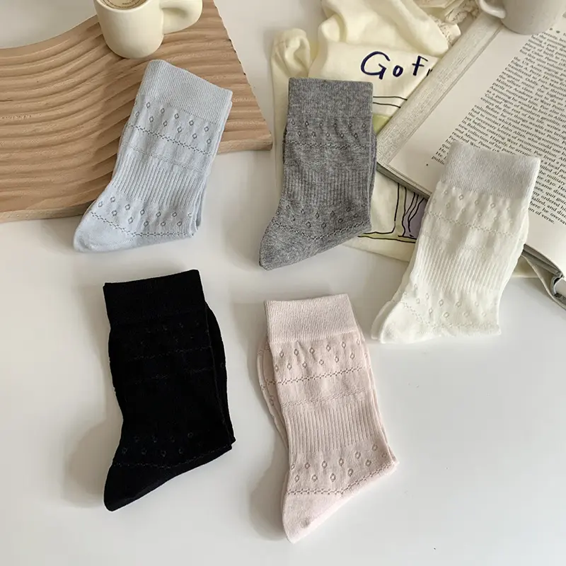Kawaii Cartoon Middle Tube Socks For Women And Girls Warm Fashionable Soft Comfortable Cotton High Quality Socks