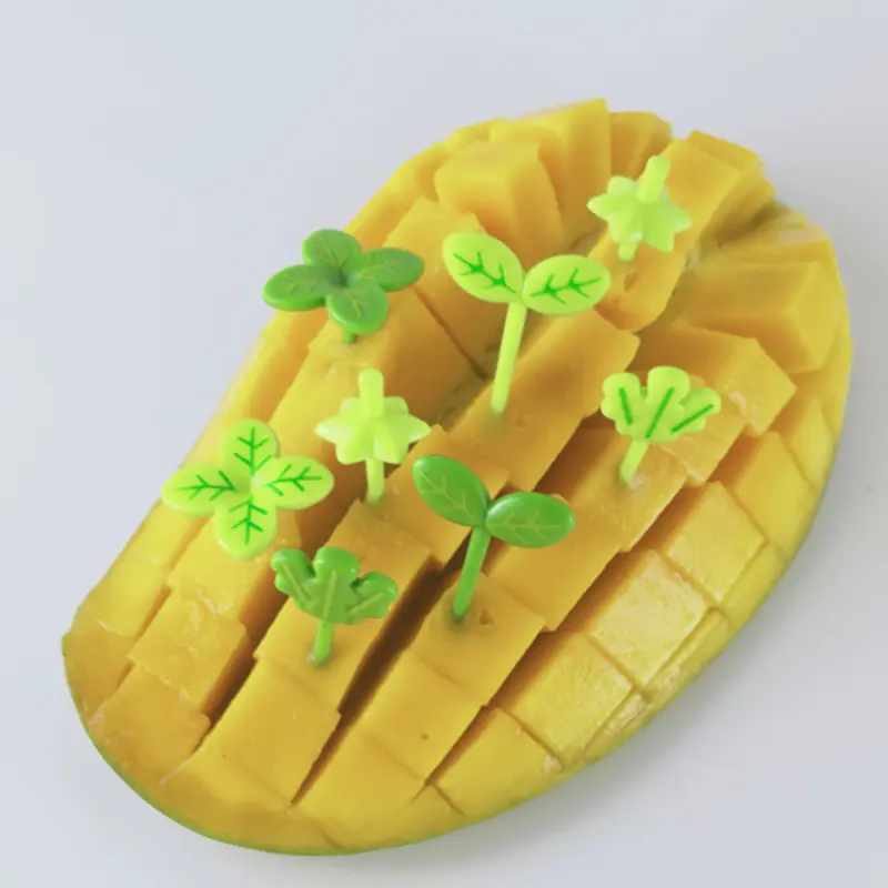 8pcs Fruit Fork Small Salad Tiny Fork Lunch Box Bento Accessories Toothpick Leaves Kids Cake Plastic Decoration Office Ornaments