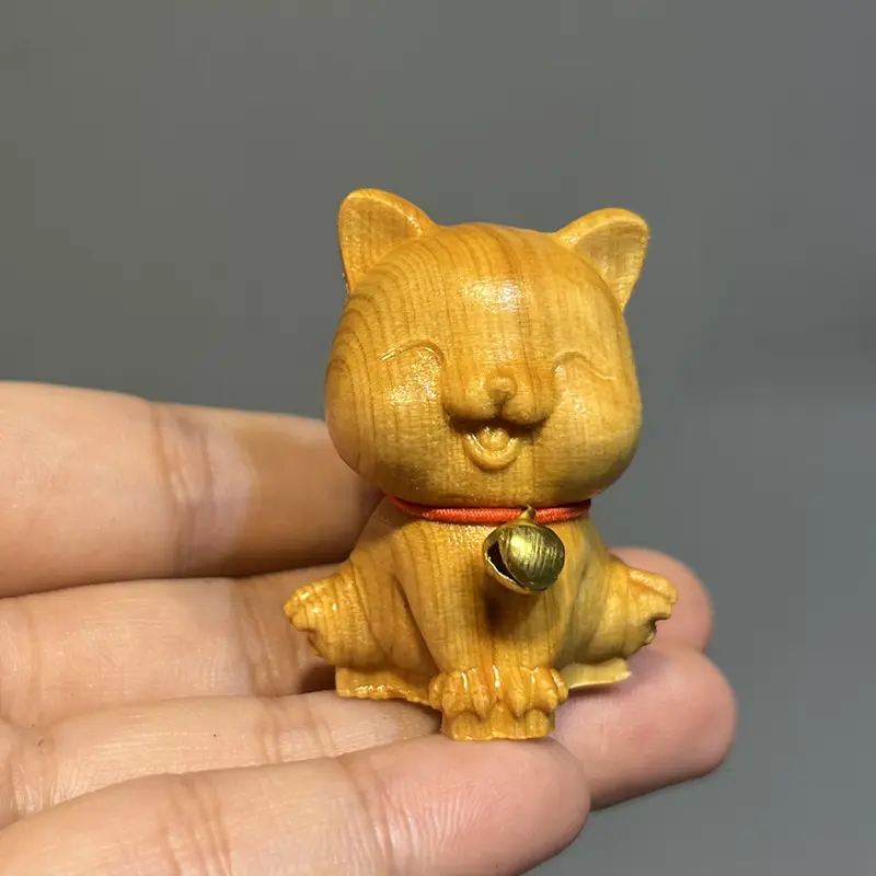 Small Animal Statues Wooden Hand Carved Arborvitae Wood Cute Mini Sculpture Art Decorative Handmade Handcrafted Decoration