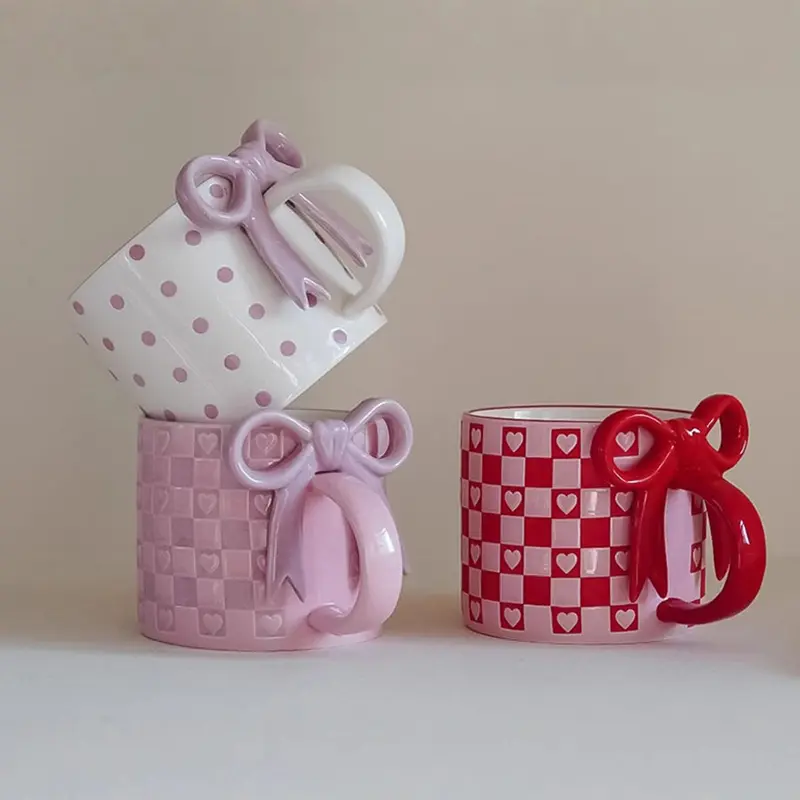 Creative Bow Handle Heart Ceramic Mug Checkerboard Pattern Coffee Cup For Home Decoration