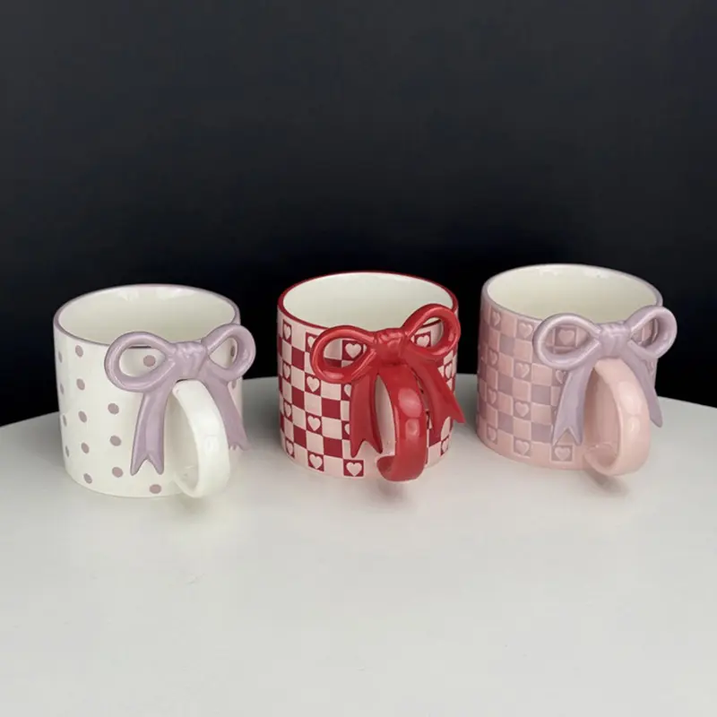 Creative Bow Handle Heart Ceramic Mug Checkerboard Pattern Coffee Cup For Home Decoration