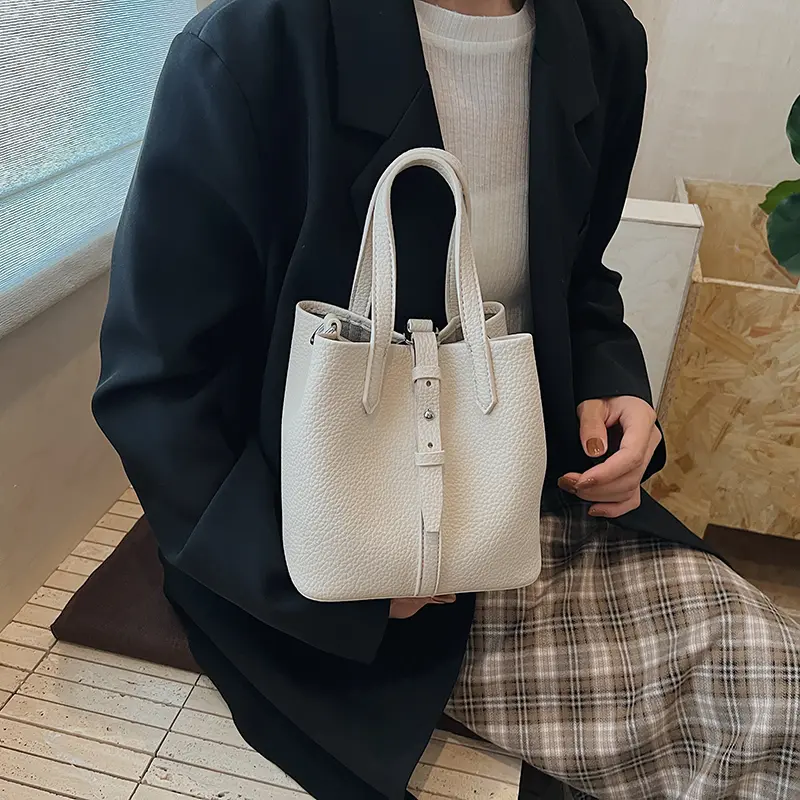 LEFTSIDE Vintage Small PU Leather Shoulder Bags for Women Bucket Crossbody Bag 2025 Winter Luxury Designer Purses and Handbags