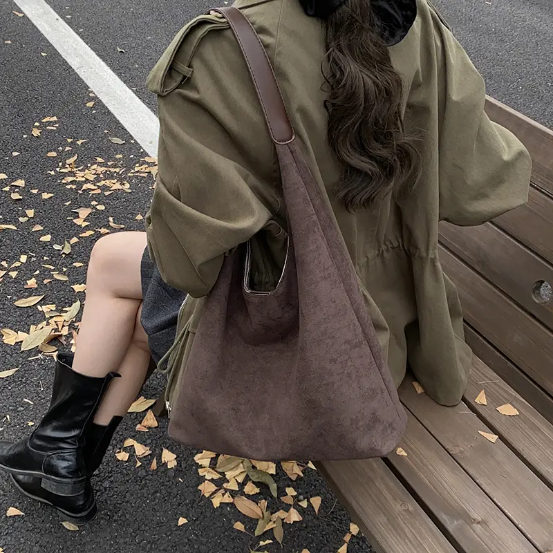 LEFTSIDE Design Suede High Capacity Shoulder Bags for Women 2025 New Winter Hobo Bag Females Retro New ​Luxury Handbags