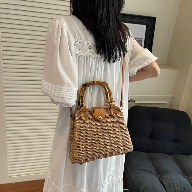 LEFTSIDE Small Straw Crossbody Bags for Women 2025 New in Fashion Summer Shoulder Bags Short Handle Handbags Weave Beach Bag
