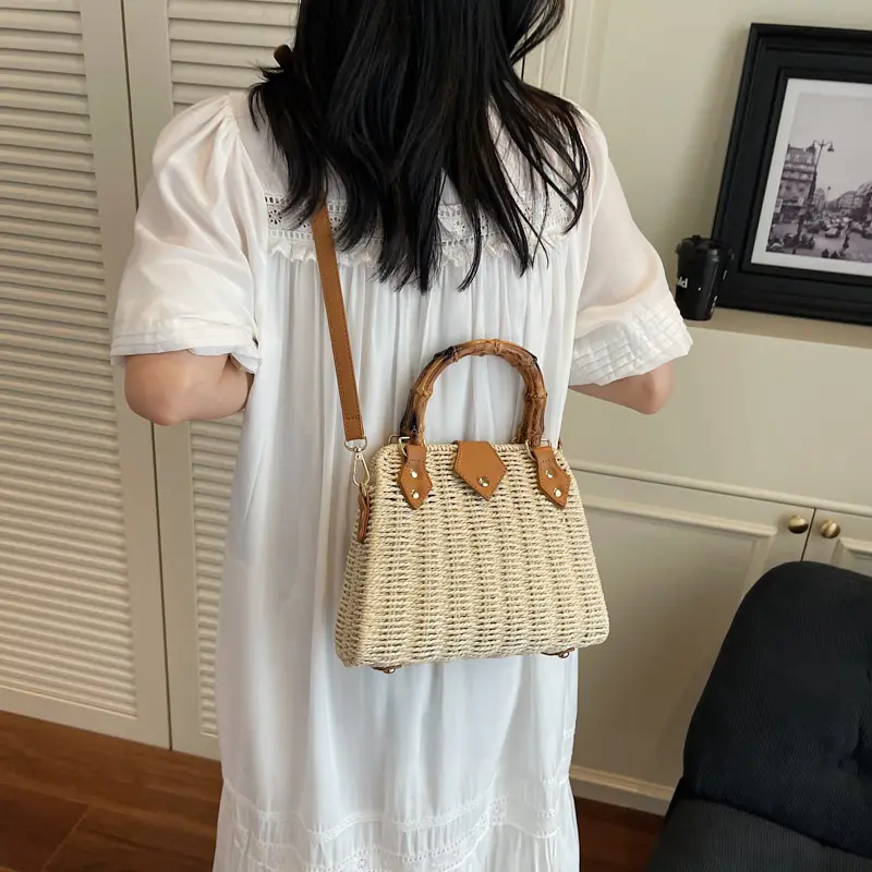 LEFTSIDE Small Straw Crossbody Bags for Women 2025 New in Fashion Summer Shoulder Bags Short Handle Handbags Weave Beach Bag