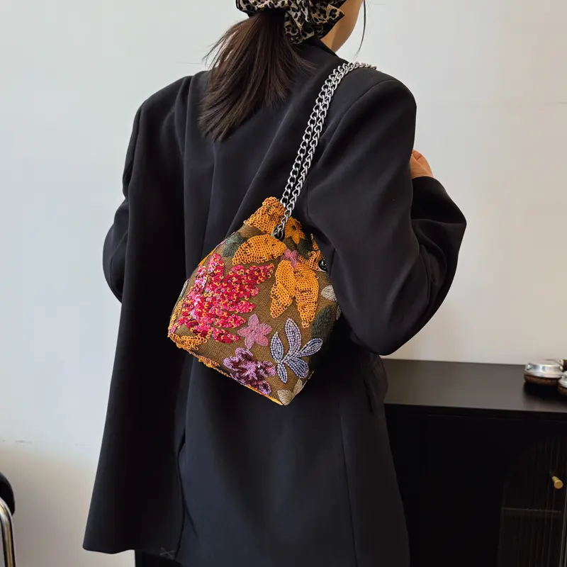 LEFTSIDE Retro Small Rivets PU Leather Shoulder Bag for Women 2025 Punk Style Bucket Handbags and Purses Females Crossbody Bags