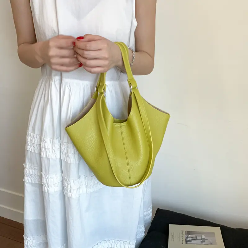 LEFTSIDE Small PU Leather Shoulder Bags for Women 2025 New Trend Crossbody Bag Females ​Bucket Bags Retro Handbags and Purses