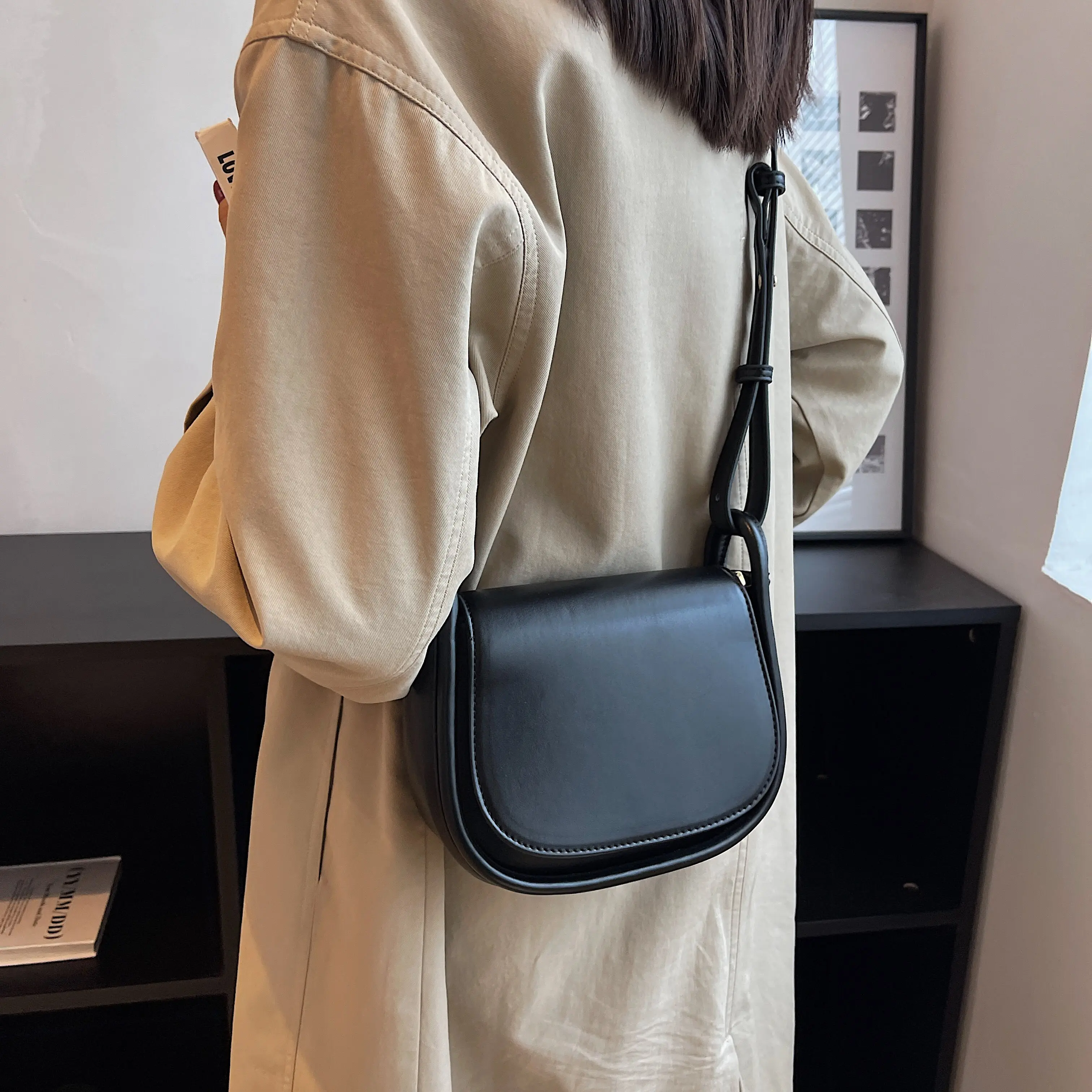 2025 Winter Brand PU Leather Women's Designer Underarm Handbag Short Handle Luxury Brand The Latest Shoulder Crossbody Bags