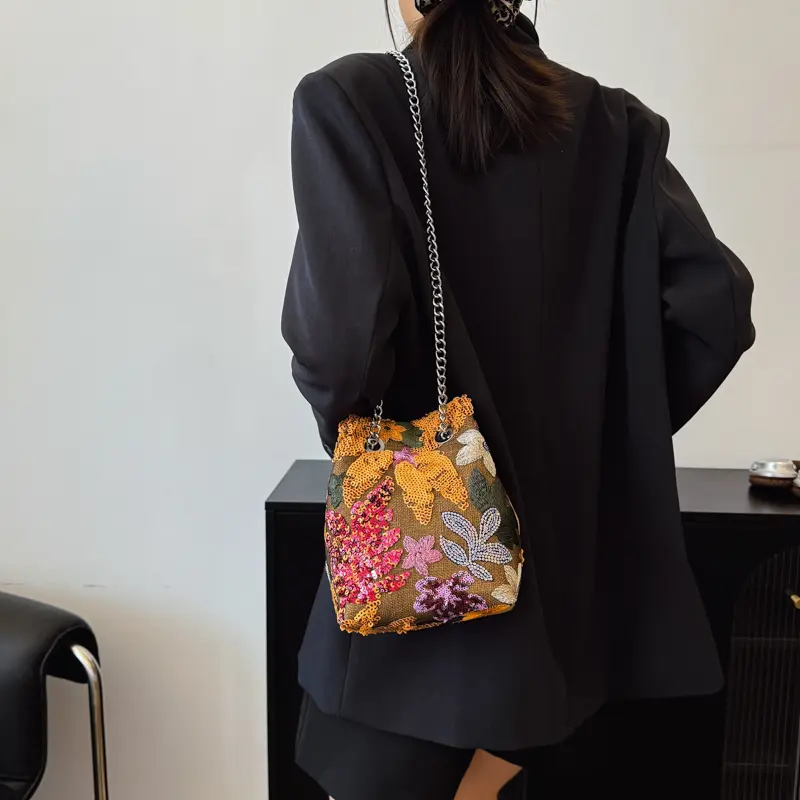 LEFTSIDE Retro Small Rivets PU Leather Shoulder Bag for Women 2025 Punk Style Bucket Handbags and Purses Females Crossbody Bags