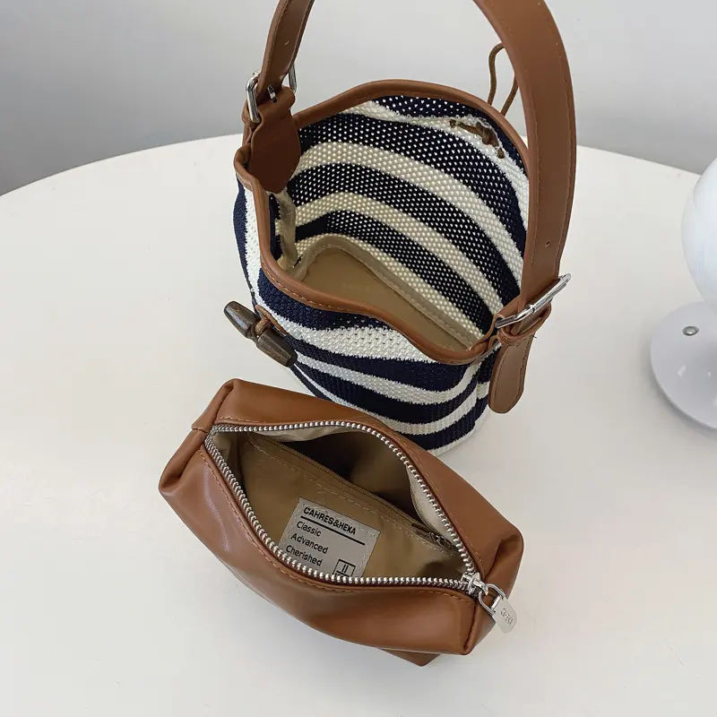 LEFTSIDE Design Stripe Knitting Bucket Bag Woven Hand Bag 2025 Beach Shoulder Bag Holiday Handbag Crossbody Purse for Women