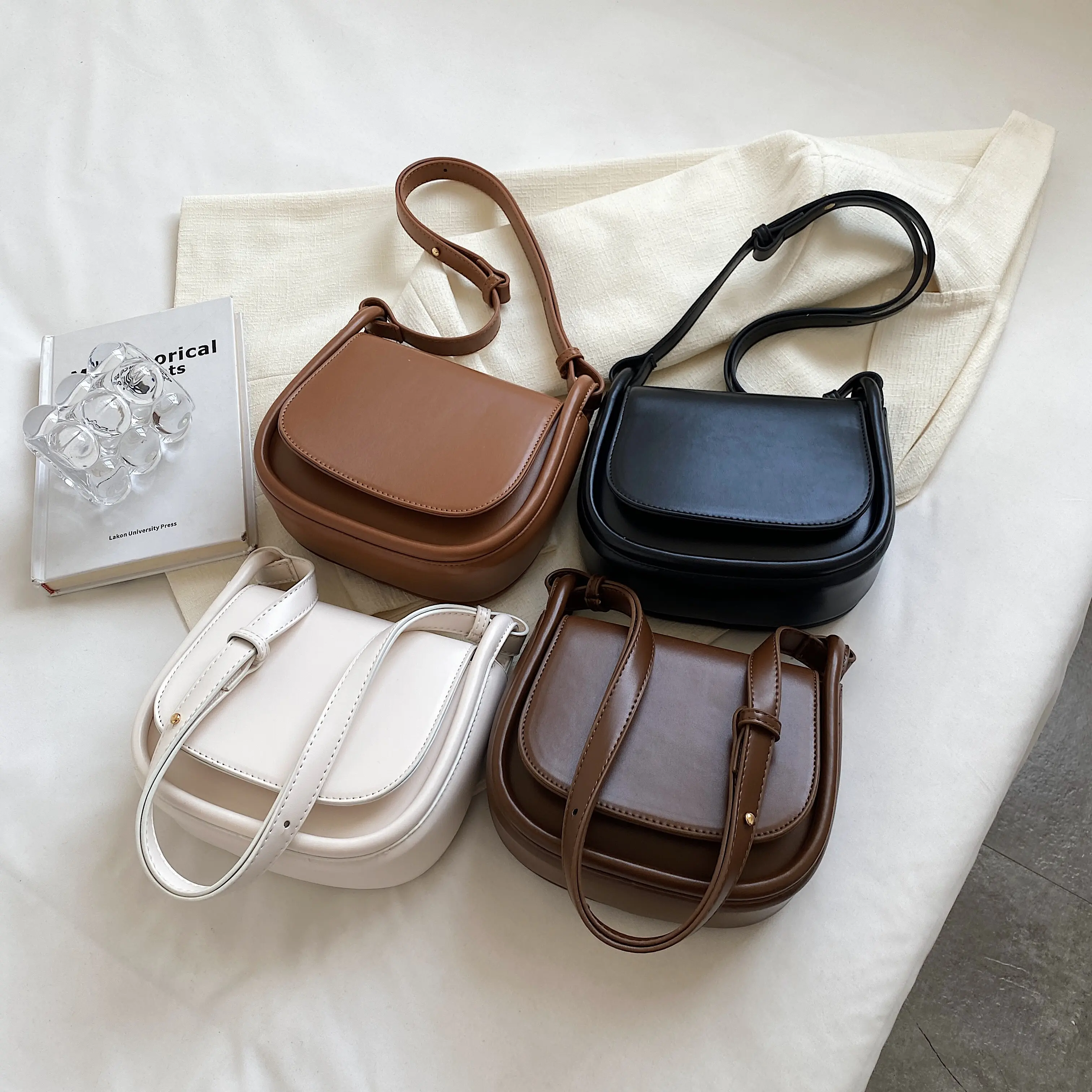2025 Winter Brand PU Leather Women's Designer Underarm Handbag Short Handle Luxury Brand The Latest Shoulder Crossbody Bags