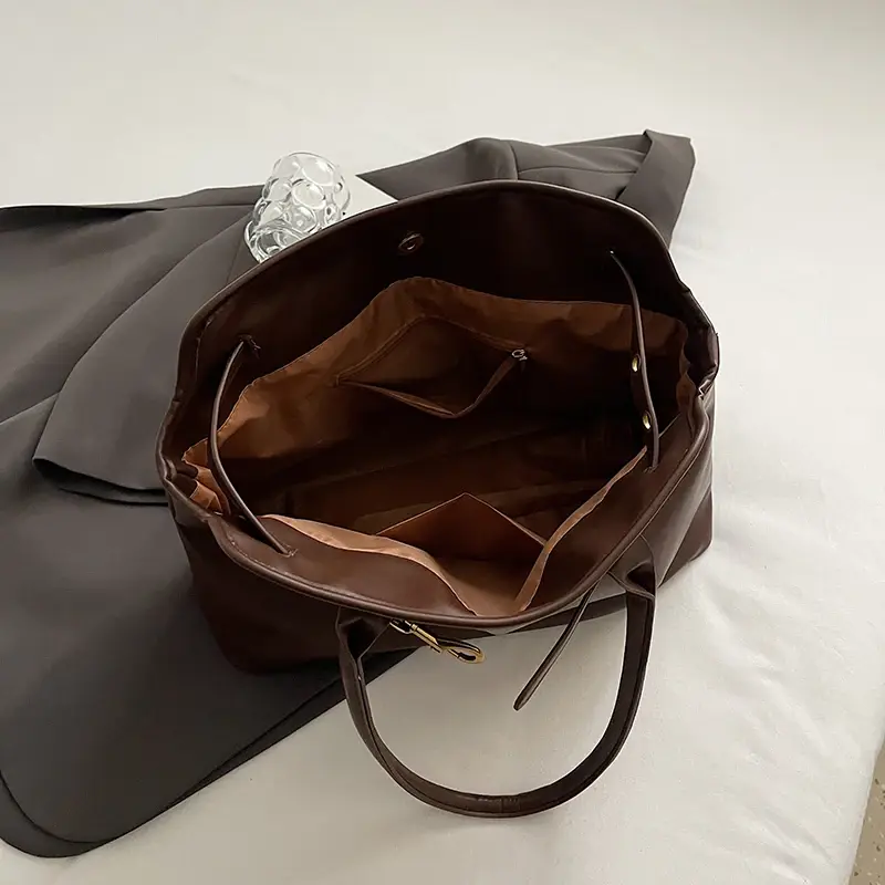 LEFTSIDE Big PU Leather Shoulder Bags for Women 2024 Y2K Designer Ladies Tote Bag Females Luxury Fashion Handbags and Purses