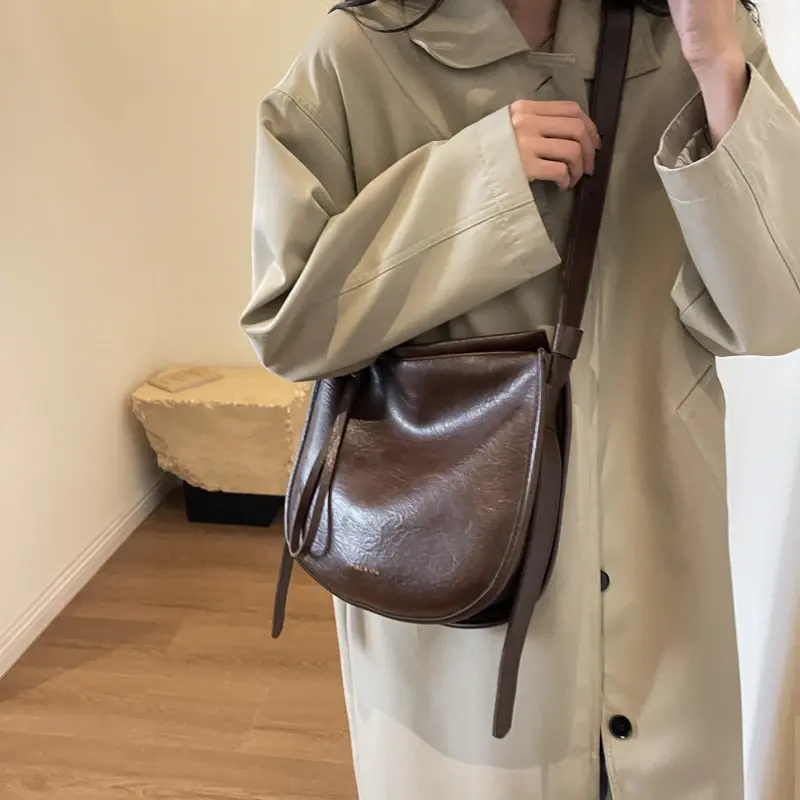 LEFTSIDE Small Pu Leather Shoulder Bags for Women 2025 New Fashion Retro Trend Designer Crossbody Bag Underarm Bag Handbags
