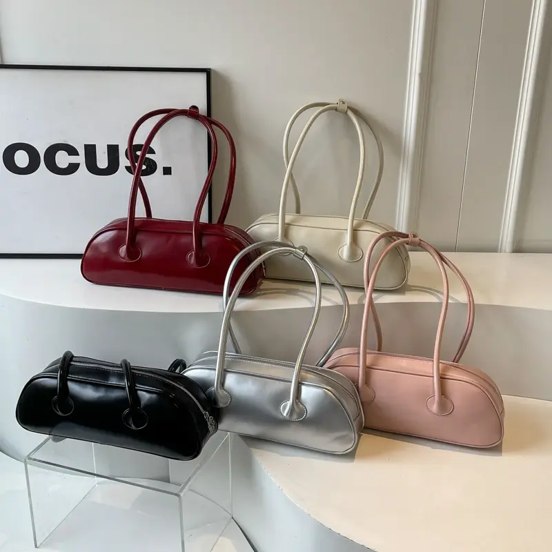 LEFTSIDE Design Pu Leather Large Shoulder Bags for Women 2025 New Trend Female Crossbody Bag Solid Color Handbags and Purses RED