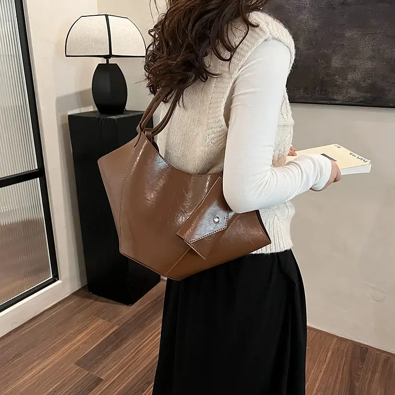 LEFTSIDE 2 Pcs/set Leather Tote Bags Lady Winter Underarm Shoulder Bag for Women 2025 New Fashion Trend Y2K Handbags and Purses