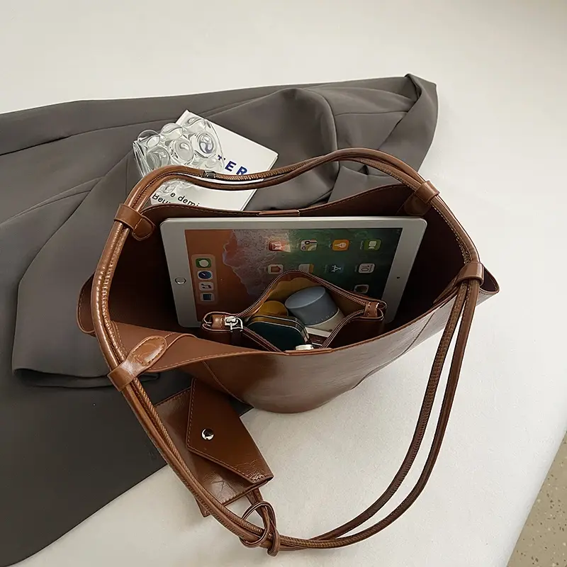 LEFTSIDE 2 Pcs/set Leather Tote Bags Lady Winter Underarm Shoulder Bag for Women 2025 New Fashion Trend Y2K Handbags and Purses
