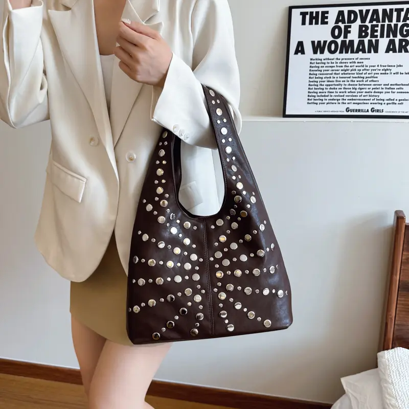 LEFTSIDE Rivets Design PU Leather Hobo Bags Lady Shoulder Bag for Women 2025 New Fashion Retro High Capacity Handbags and Purses