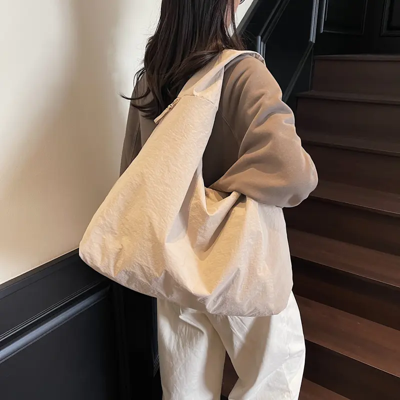 LEFTSIDE Design Nylon Large Soft Cloth Shoulder Bag for Women 2025 New Trend Fashion New Solid Travel Handbags Big Hobo Bag