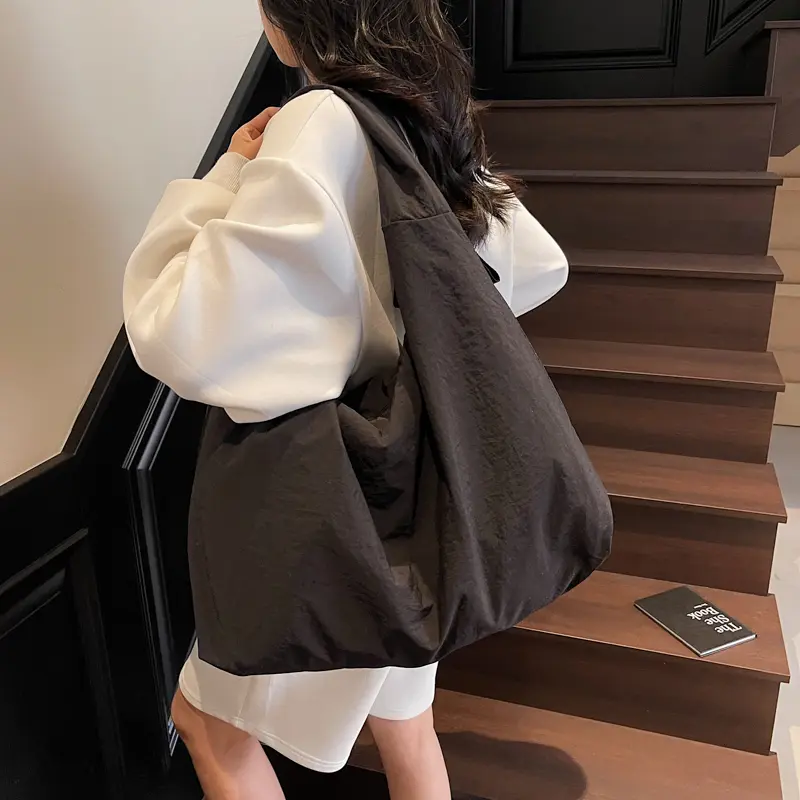 LEFTSIDE Design Nylon Large Soft Cloth Shoulder Bag for Women 2025 New Trend Fashion New Solid Travel Handbags Big Hobo Bag