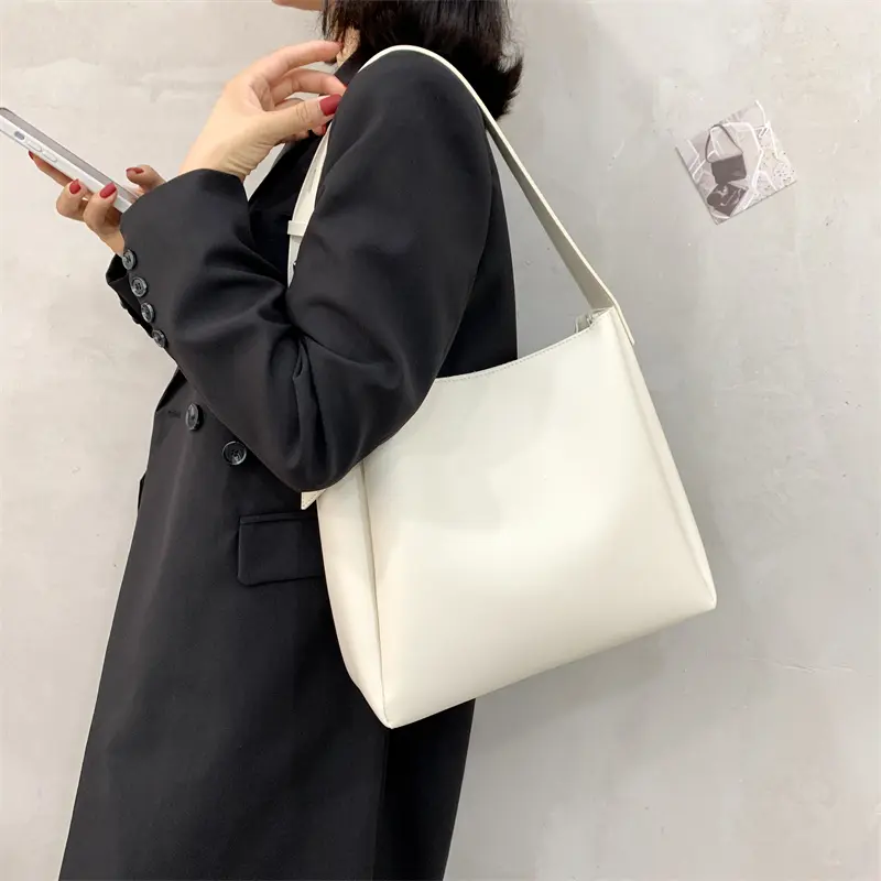 LEFTSIDE Fashion Leather Tote Bag For Women 2025 Tend Female Simple Large High Capacity Shoulder Side Bag Handbags And Purses
