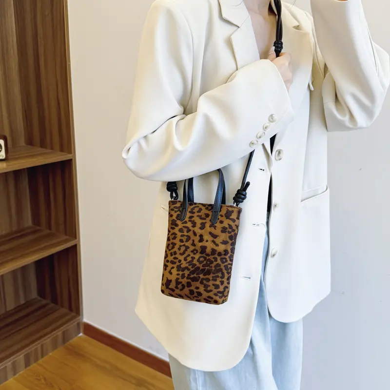 LEFTSIDE Design Mini PU Leather Crossbody Bag For Women 2024 Korean Fashion Design Female Retro Shoulder Bag Handbags And Purses