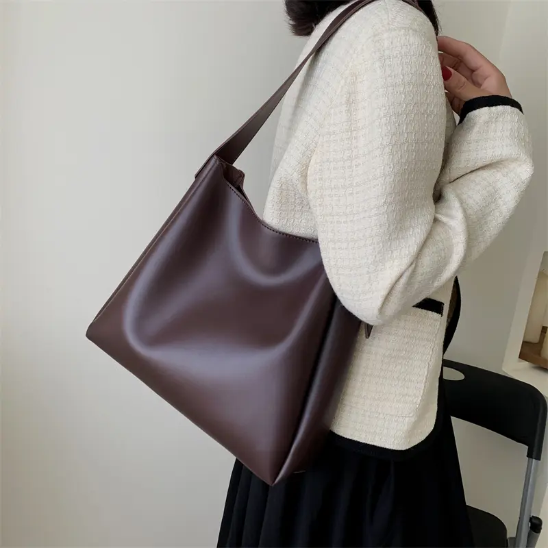 LEFTSIDE Fashion Leather Tote Bag For Women 2025 Tend Female Simple Large High Capacity Shoulder Side Bag Handbags And Purses