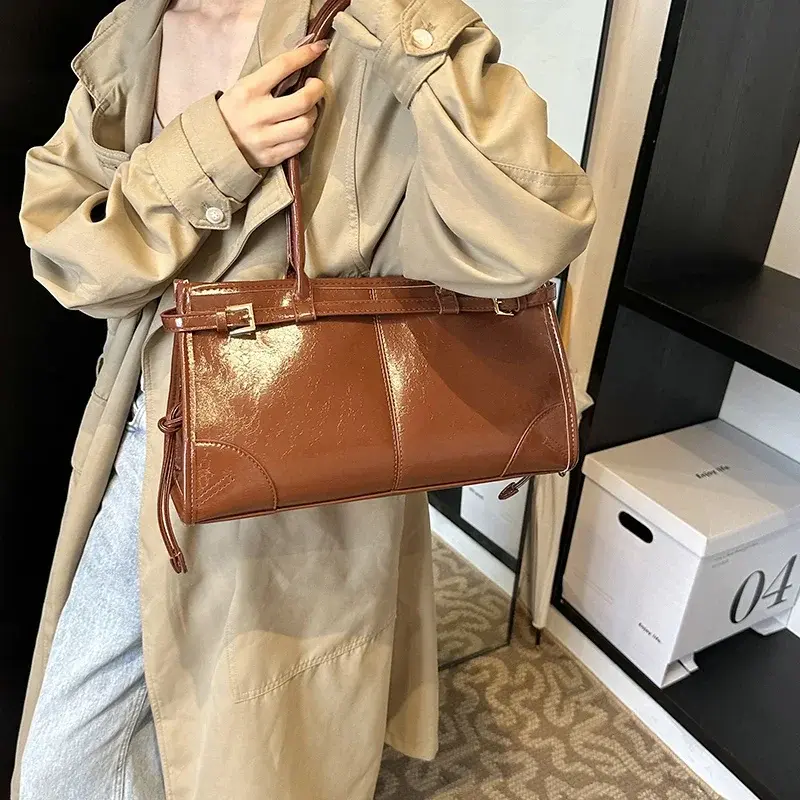 LEFTSIDE PU Leather Underarm Bags Lady Shoulder Bag for Women 2024 Winter New Fashion Y2K Tote Bags Retro Handbags and Purses