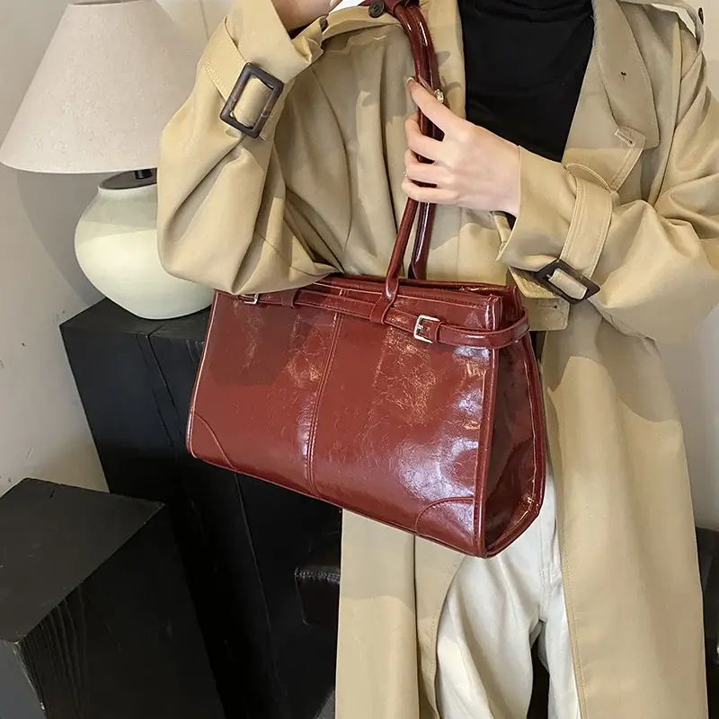 LEFTSIDE Large PU Leather Tote Bags Lady Shoulder Bag for Women 2024 Winter New Trend Fashion Y2K Retro Handbags and Purses