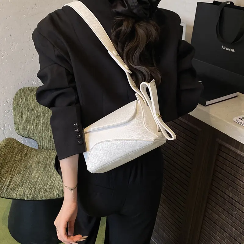 LEFTSIDE 2025 New Luxury Small PU Leather Solid Color Handbags and Purses Women's Flap Crossbody Bag Silver Shoulder Bags